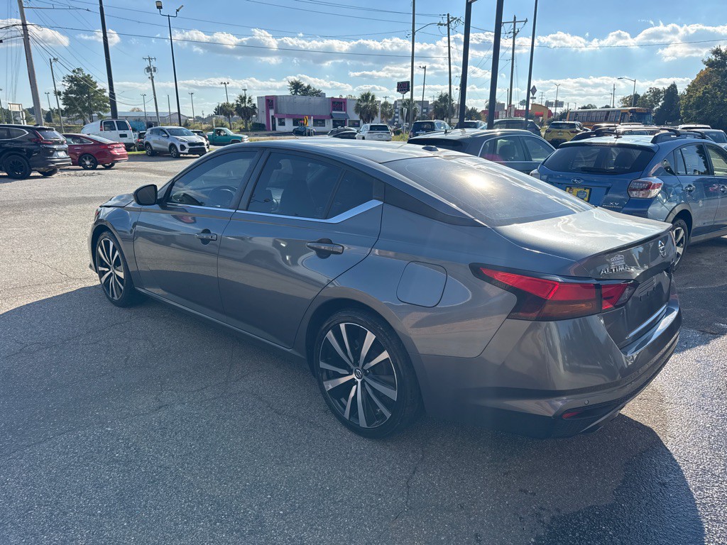 2022 Nissan Altima Image 3