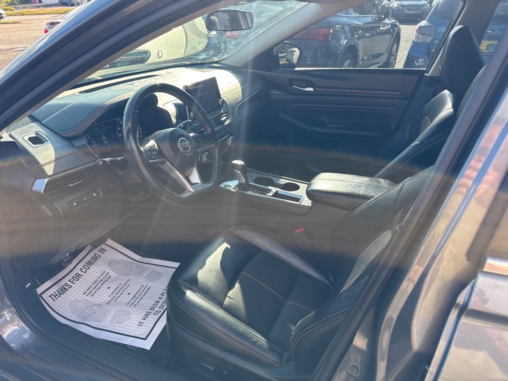 2022 Nissan Altima Image 7