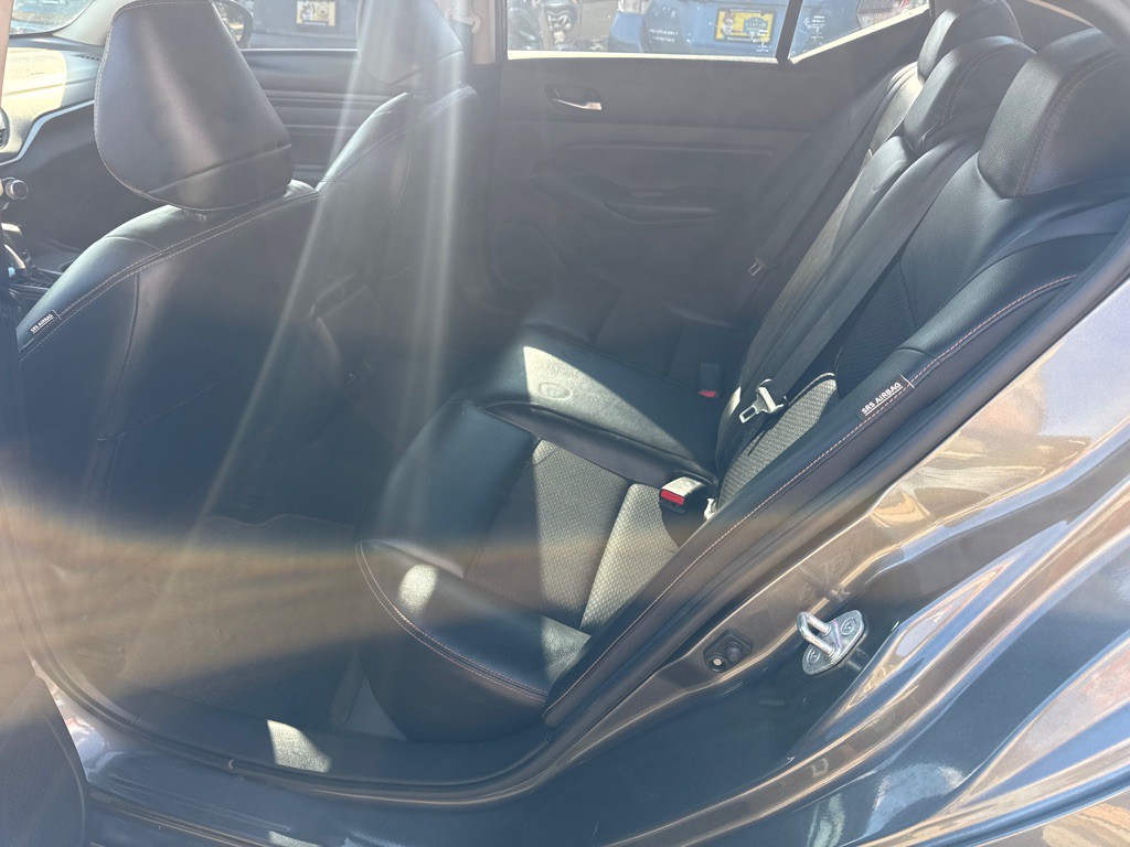 2022 Nissan Altima Image 8