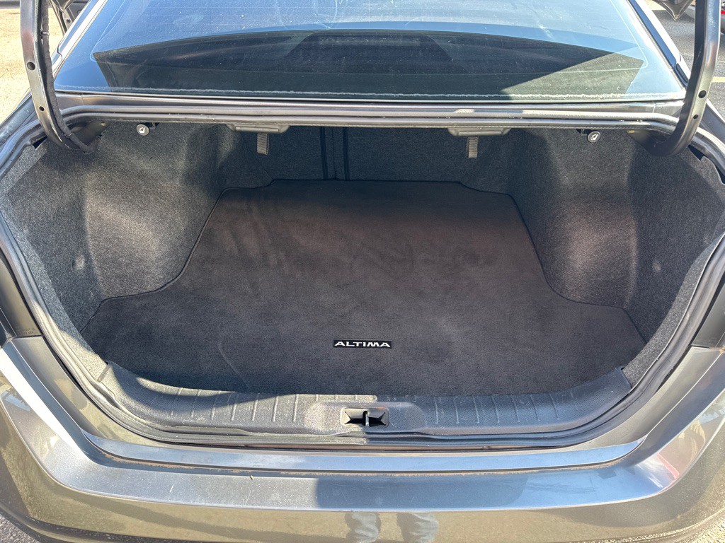2022 Nissan Altima Image 11