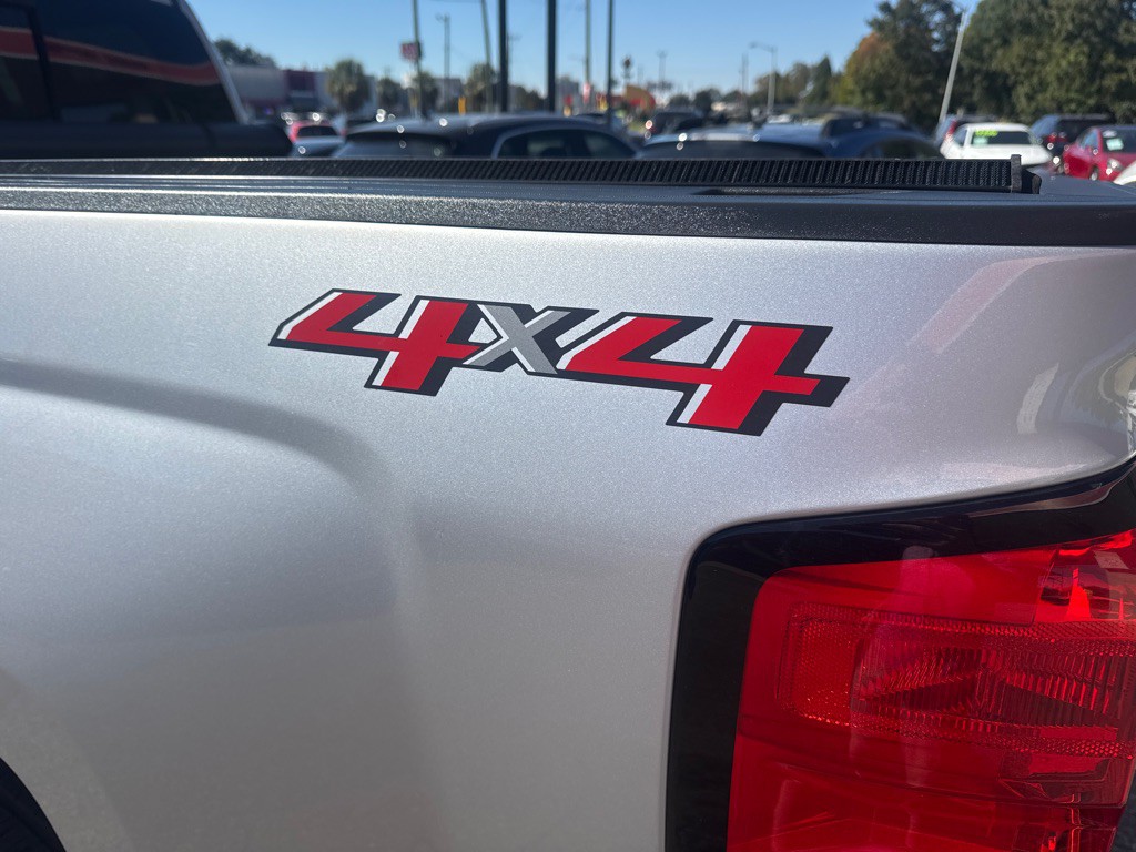 2018 Chevrolet Silverado 1500 Image 3