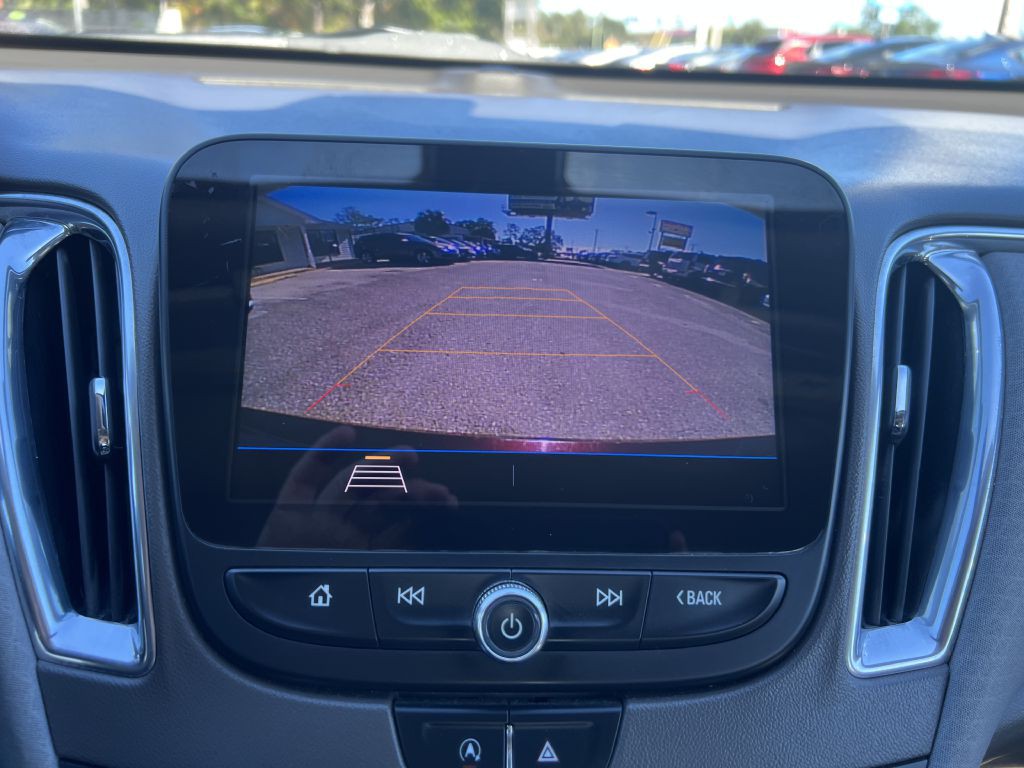 2020 Chevrolet Malibu Image 16
