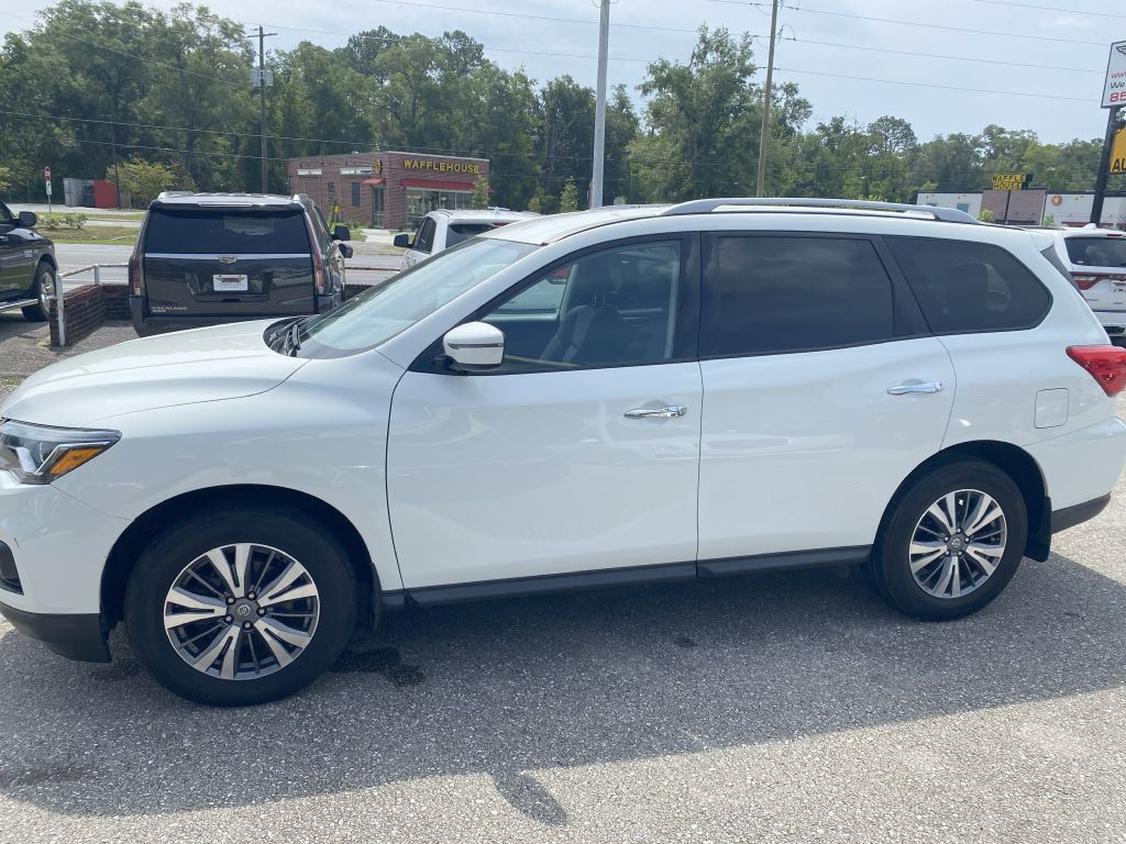 2020 Nissan Pathfinder Image 3