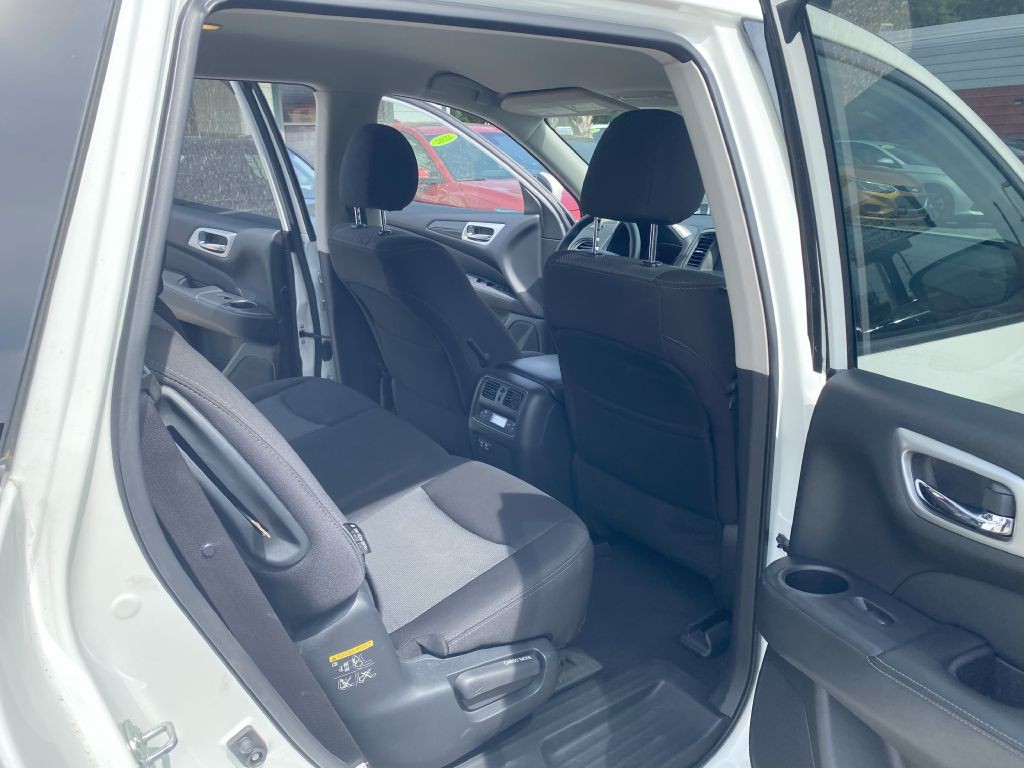 2020 Nissan Pathfinder Image 11