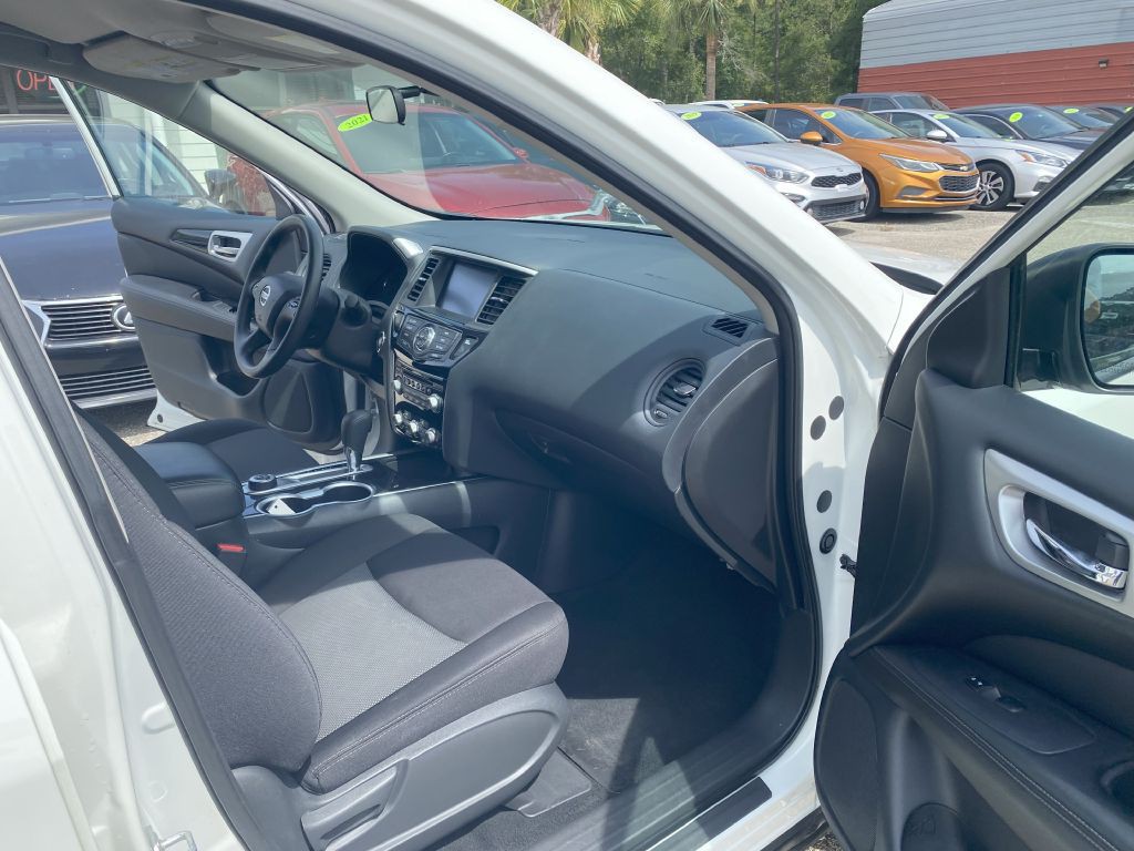 2020 Nissan Pathfinder Image 12