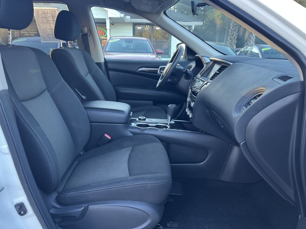 2020 Nissan Pathfinder Image 10