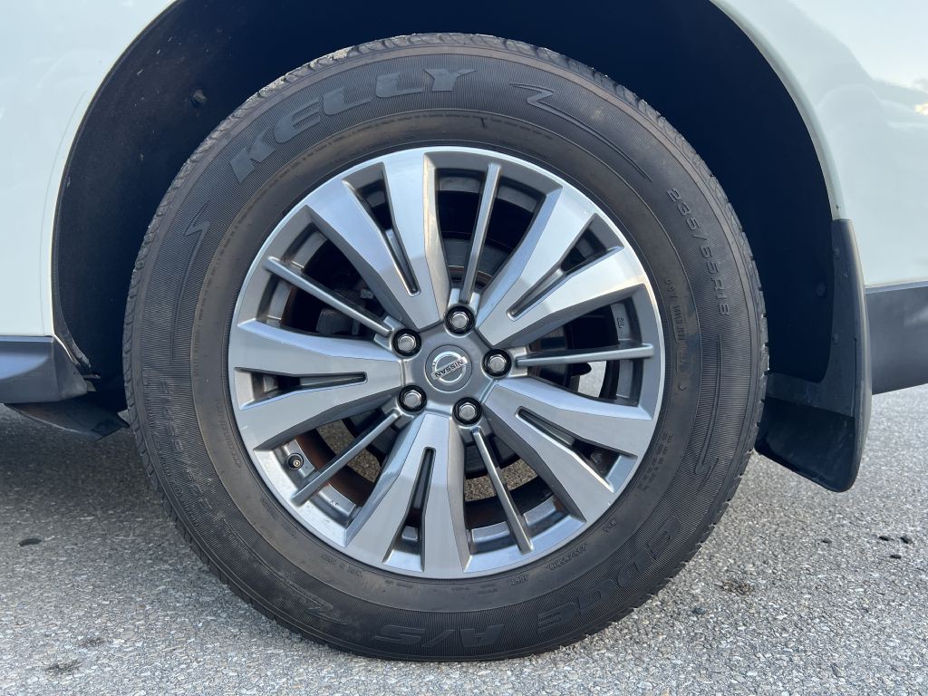 2020 Nissan Pathfinder Image 21