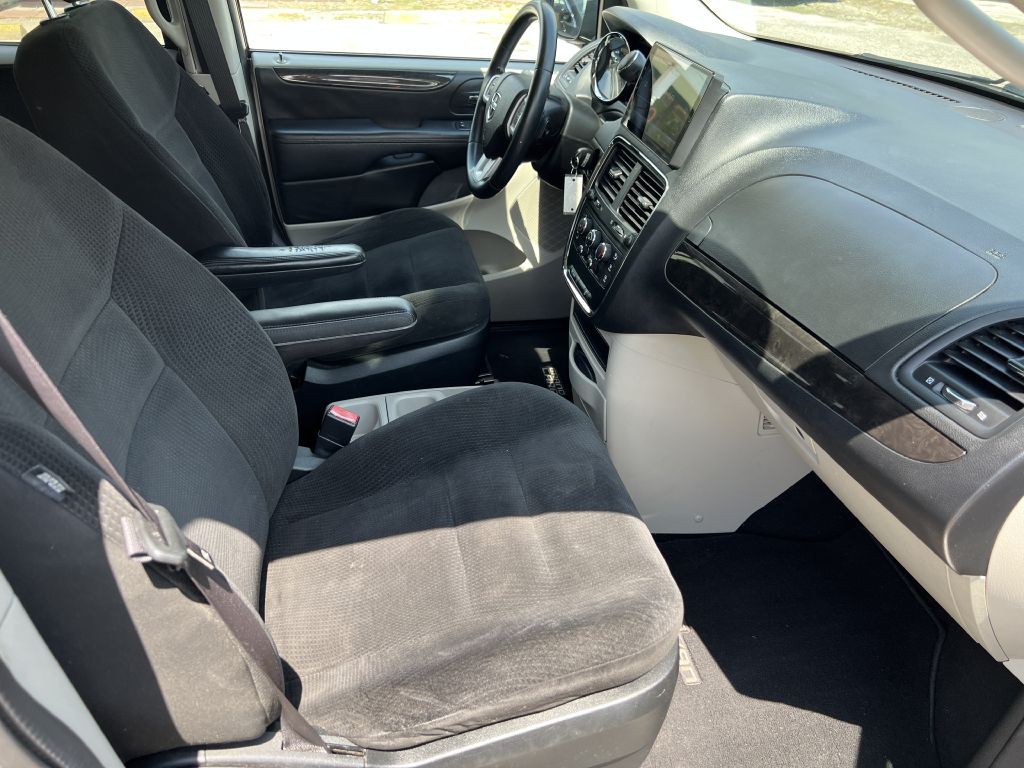 2016 Dodge Grand Caravan Image 10