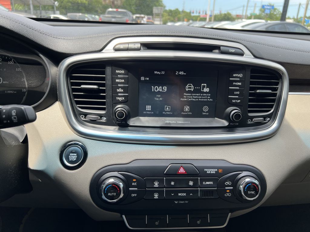 2017 Kia Sorento Image 14