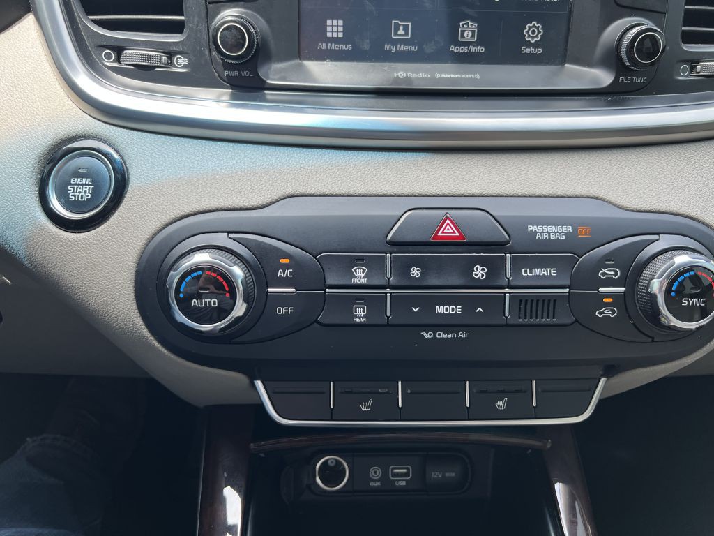 2017 Kia Sorento Image 16