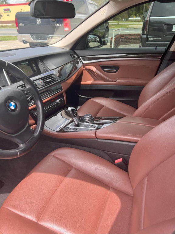 2015 BMW 5 Series Image 11