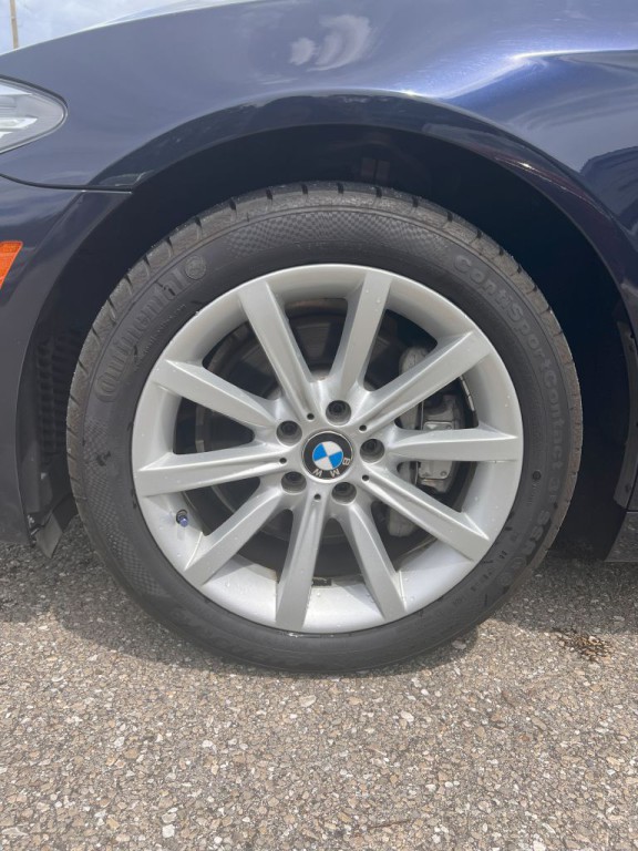 2015 BMW 5 Series Image 17