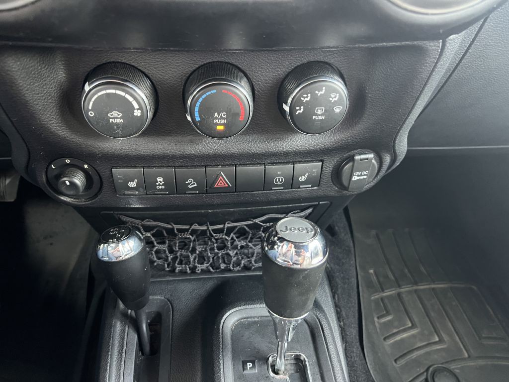 2016 Jeep Wrangler Unlimited Image 16