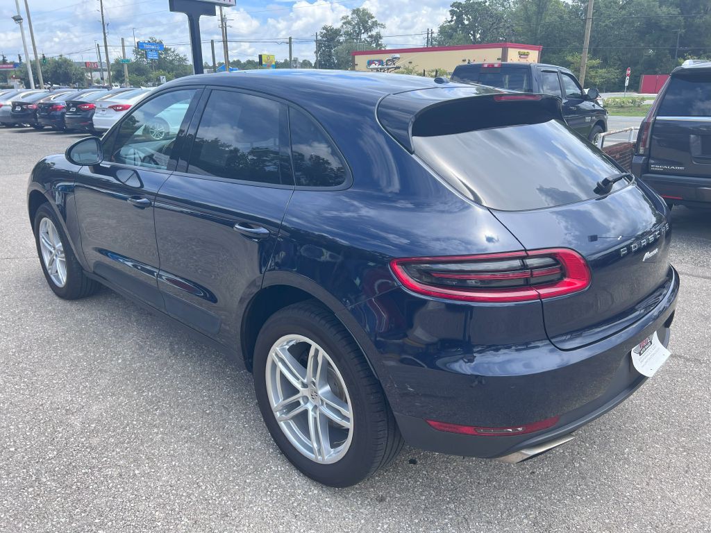2017 Porsche Macan Image 7