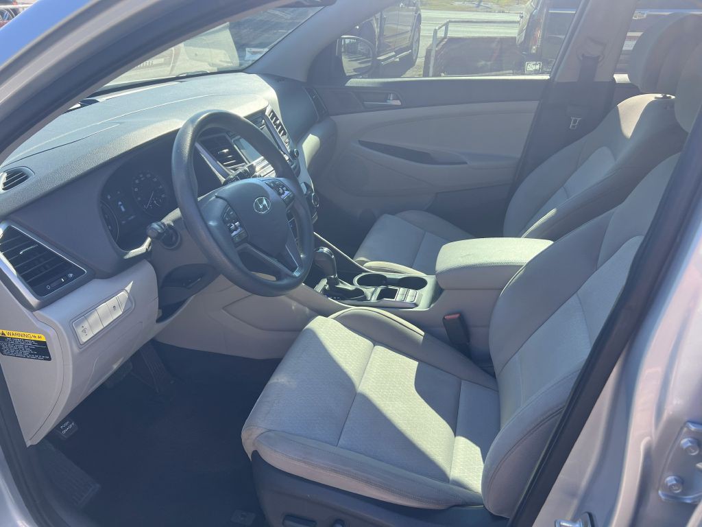 2016 Hyundai Tucson Image 9