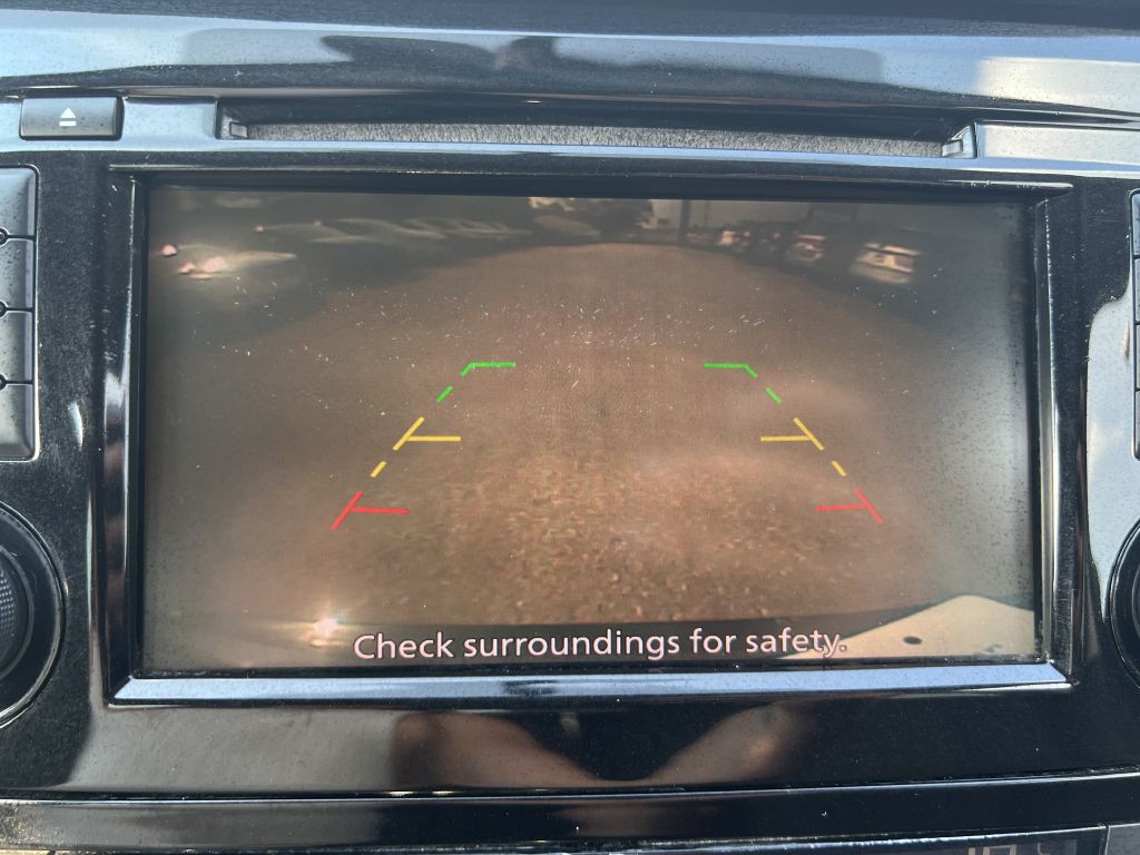 2019 Nissan Rogue Image 16