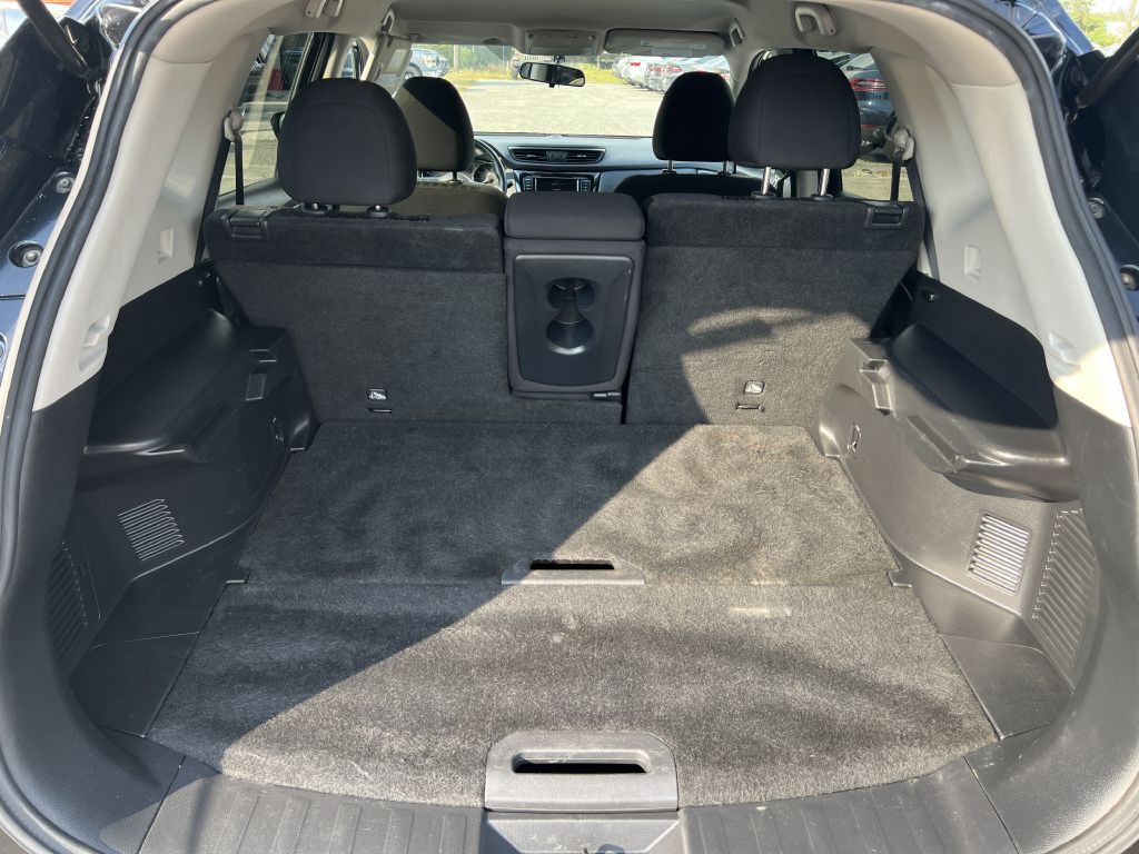 2019 Nissan Rogue Image 19