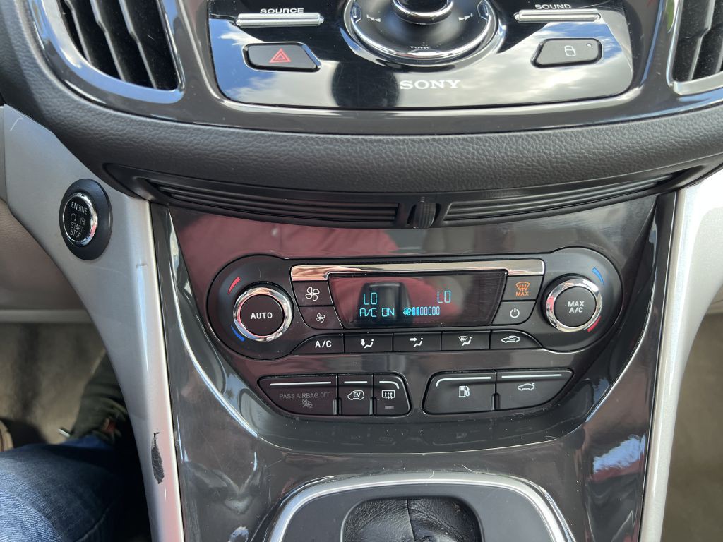 2015 Ford C-Max Image 15