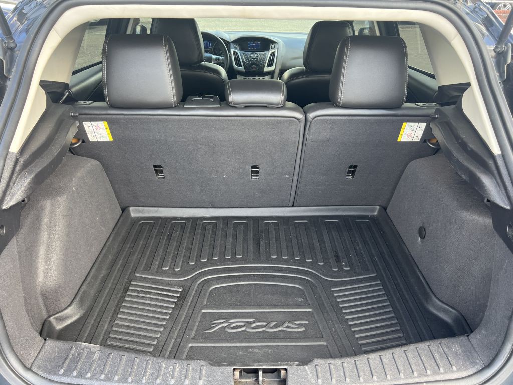 2014 Ford Focus Image 17