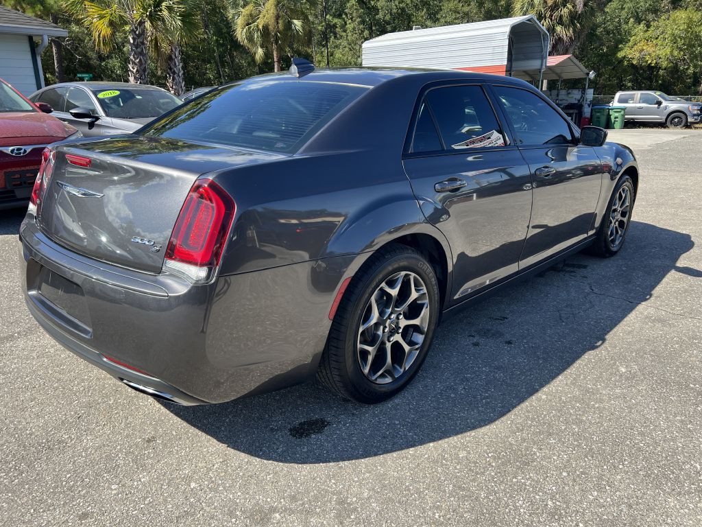 2016 Chrysler 300 Image 5