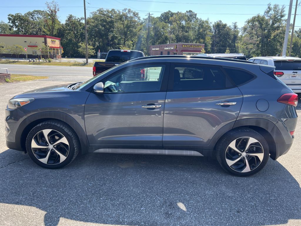 2017 Hyundai Tucson Image 8