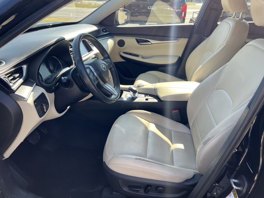 2019 INFINITI QX50 Image 9