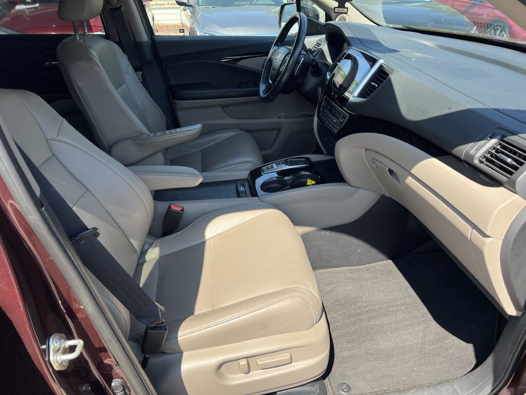 2017 Honda Pilot Image 10