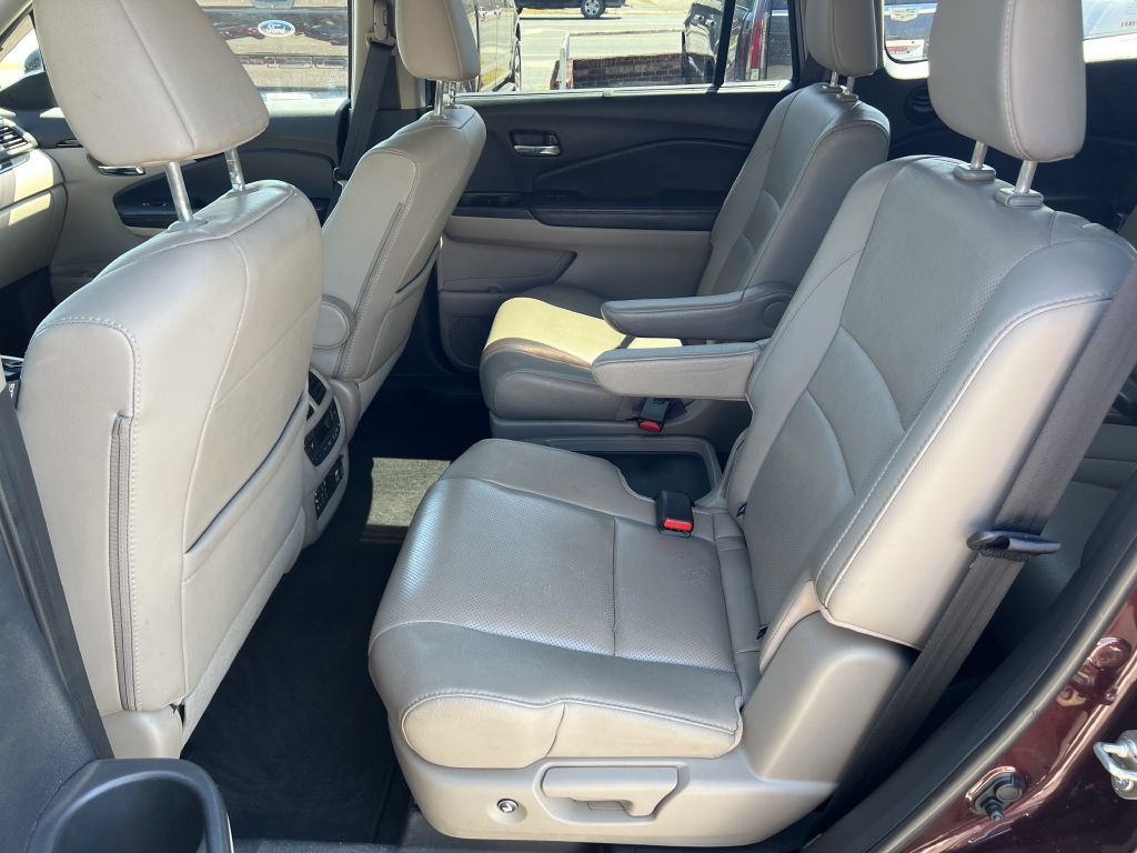 2017 Honda Pilot Image 13