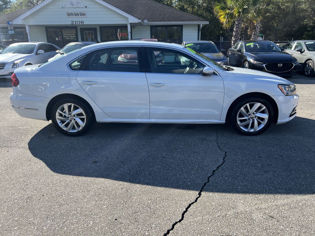 2018 Volkswagen Passat Image 4