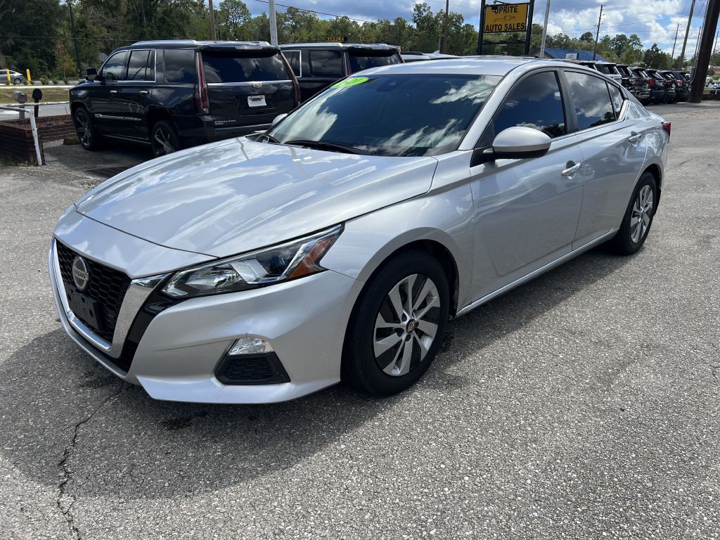 2021 Nissan Altima Image 1