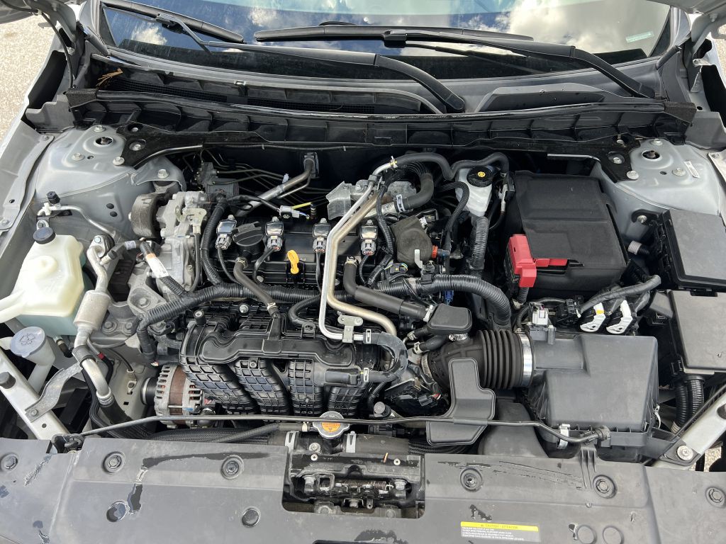 2021 Nissan Altima Image 17