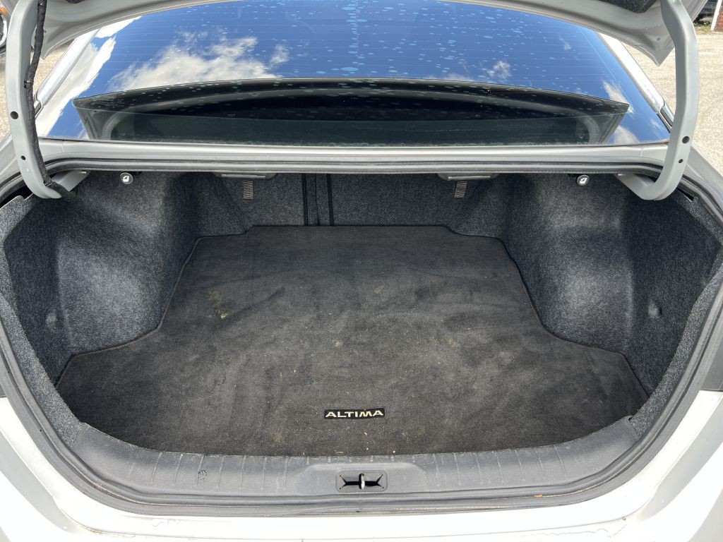 2021 Nissan Altima Image 18