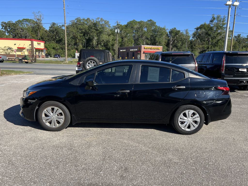 2020 Nissan Versa Image 8