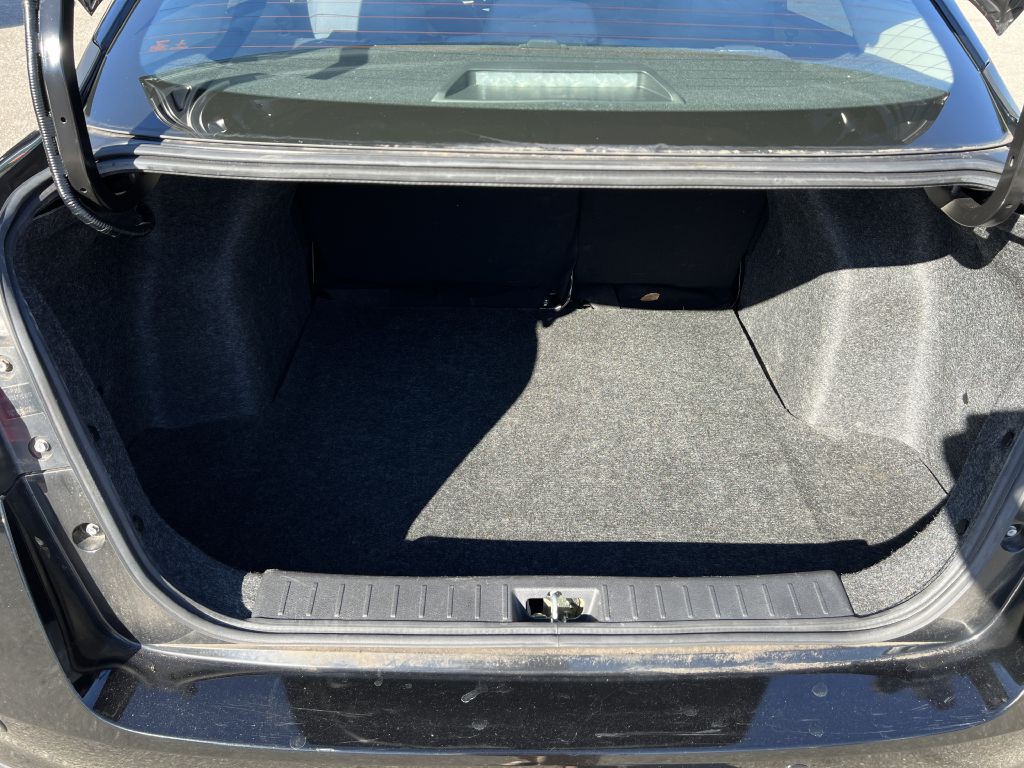 2020 Nissan Versa Image 18