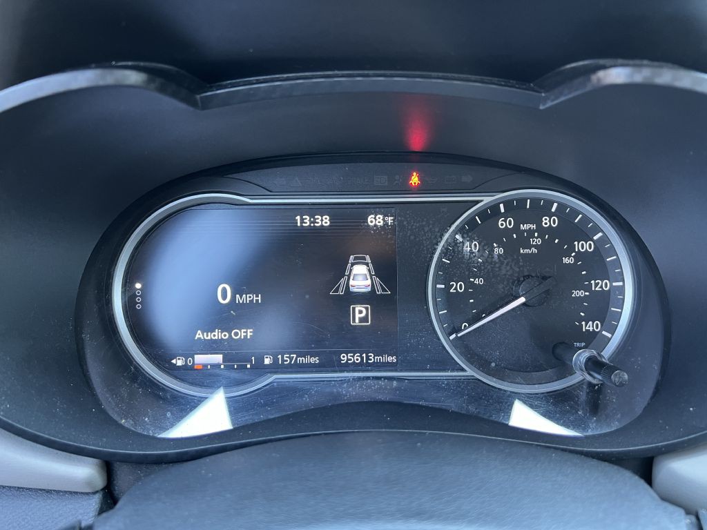 2020 Nissan Versa Image 14