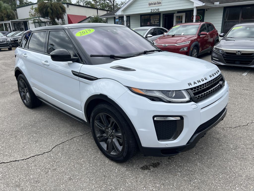2019 Land Rover Range Rover Evoque Image 3