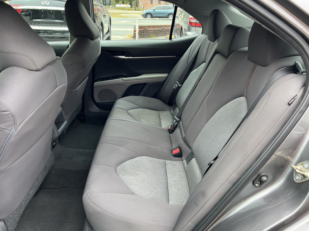 2020 Toyota Camry Image 12