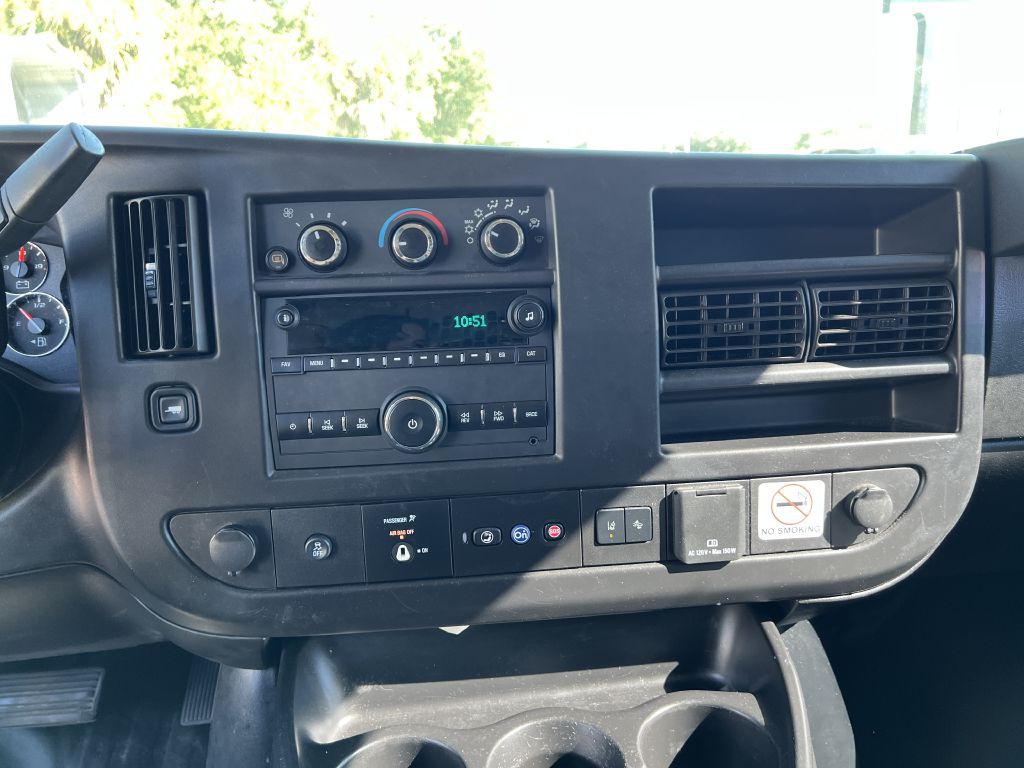2020 Chevrolet Express Image 14