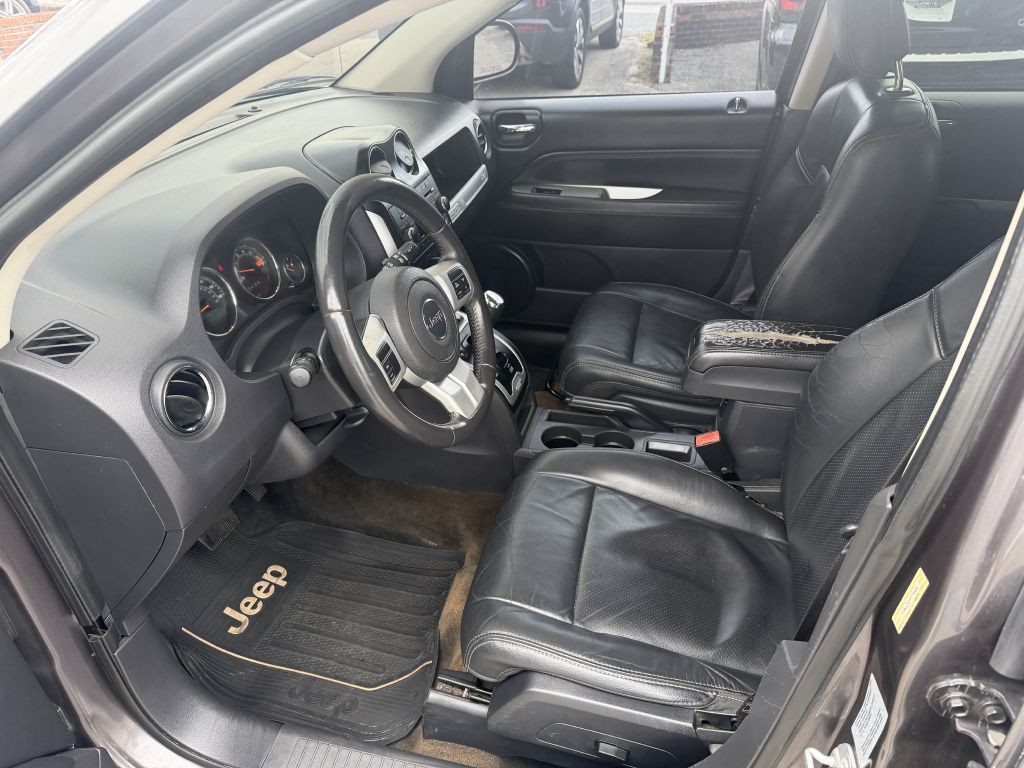 2017 Jeep Compass Image 9