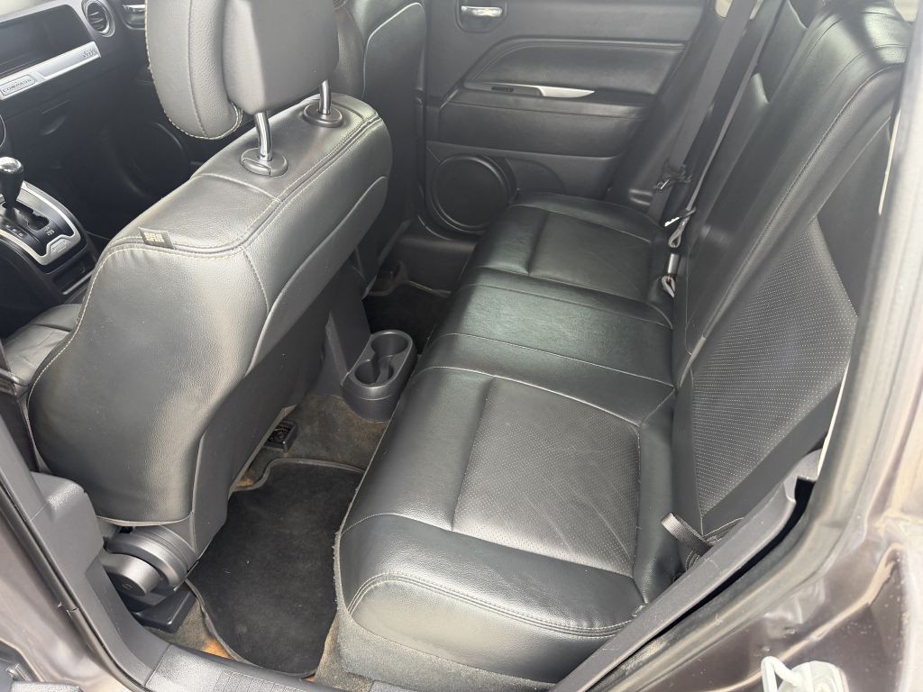 2017 Jeep Compass Image 12