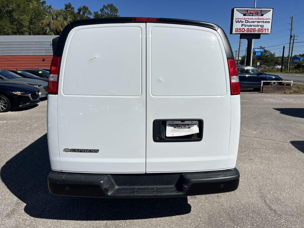 2021 Chevrolet Express Image 6