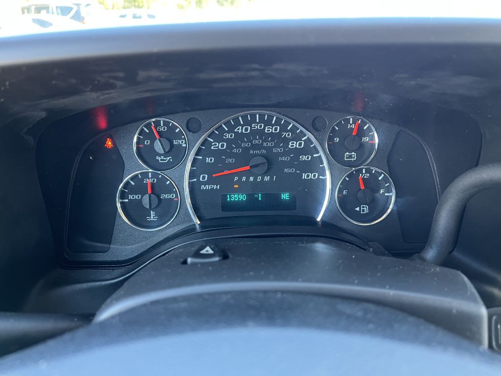 2021 Chevrolet Express Image 13