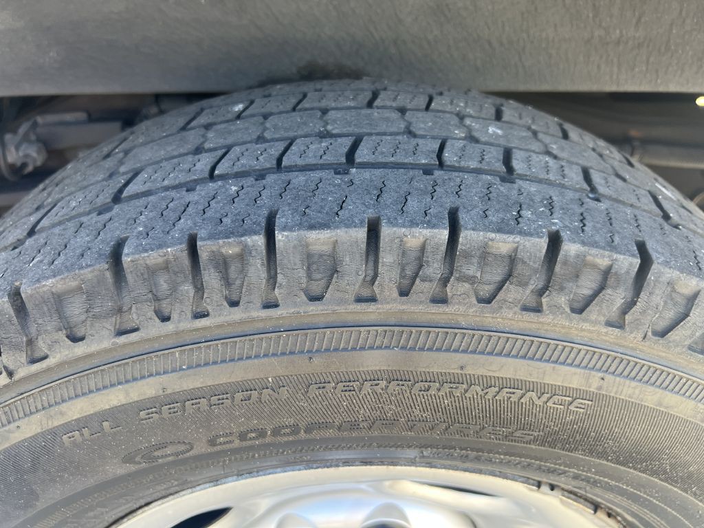 2021 Chevrolet Express Image 18