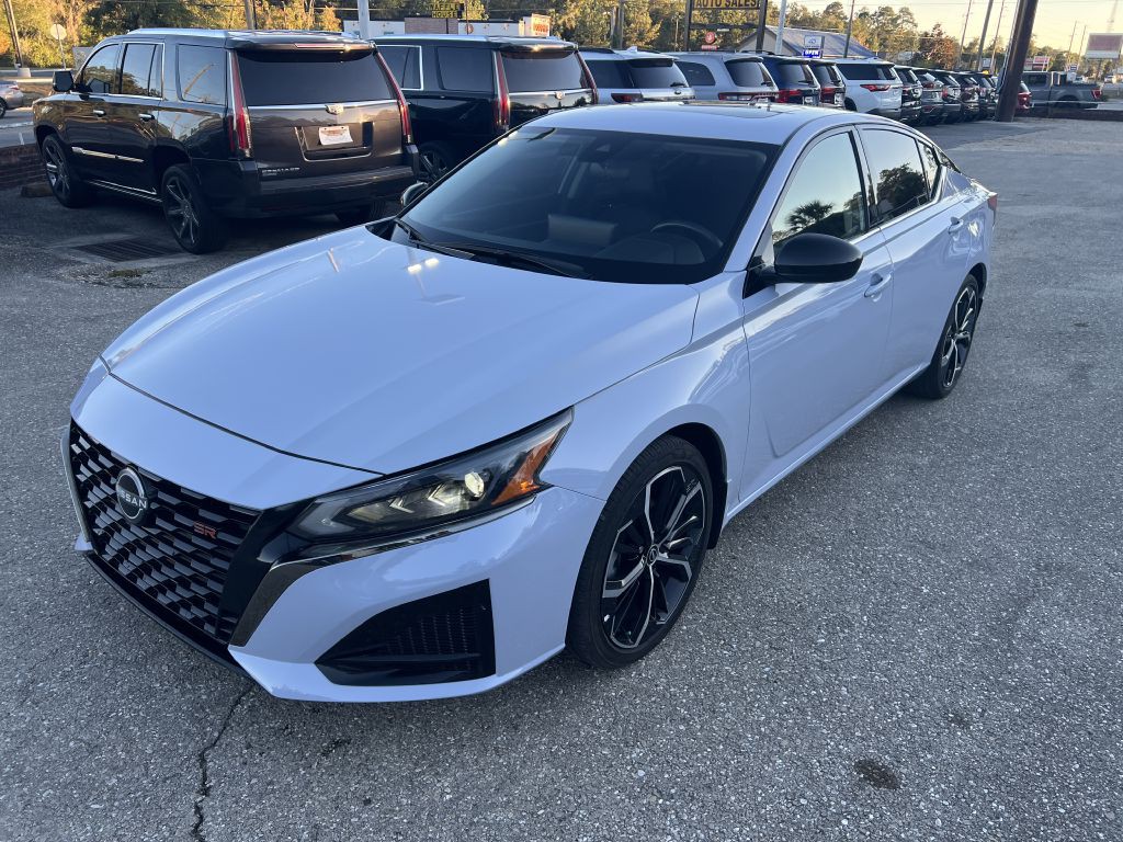 2024 Nissan Altima Image 1