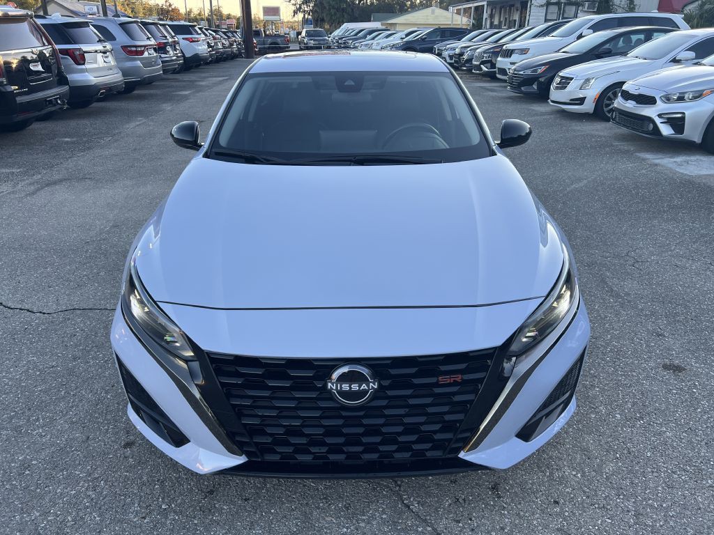 2024 Nissan Altima Image 2