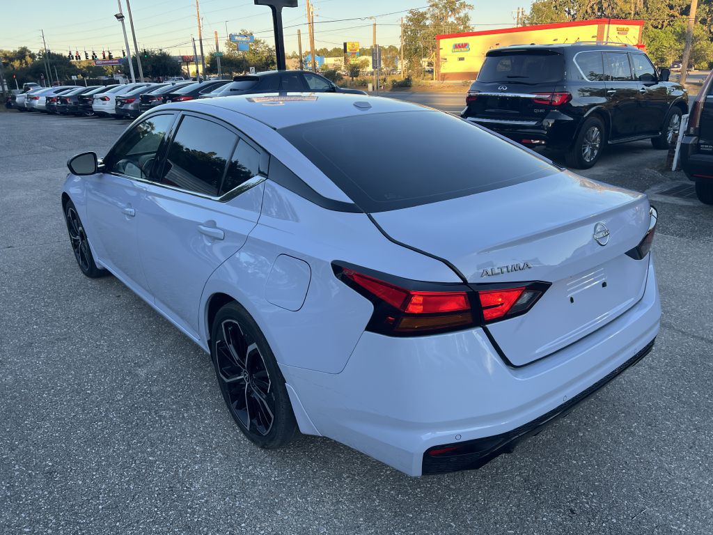 2024 Nissan Altima Image 7