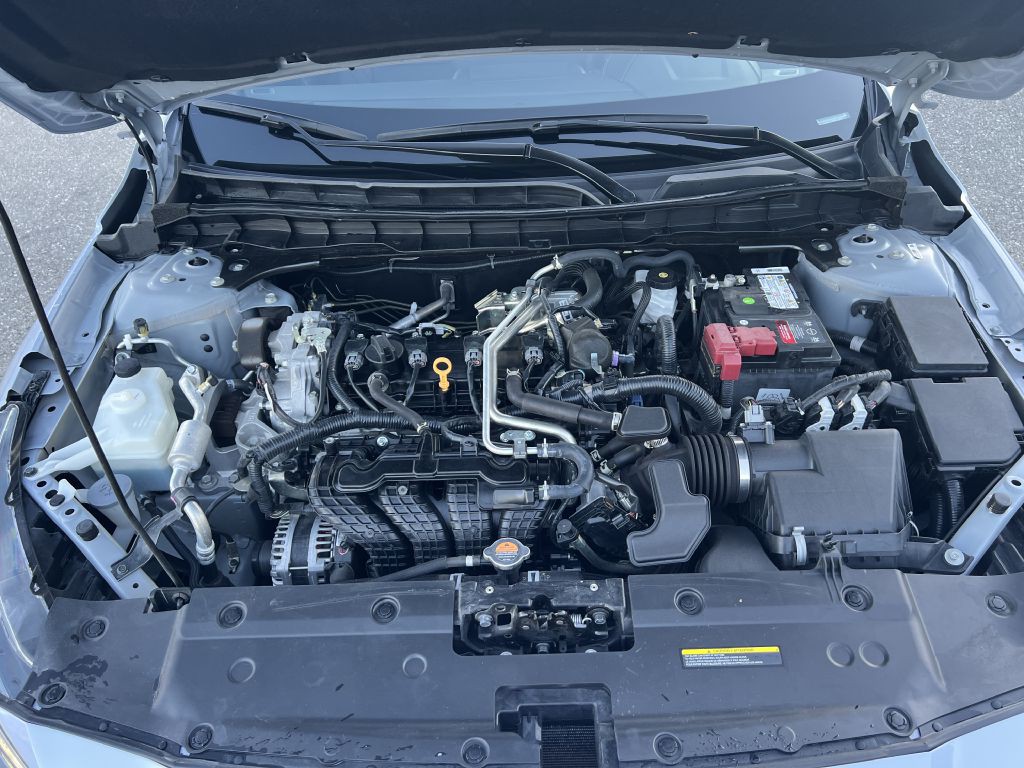 2024 Nissan Altima Image 17
