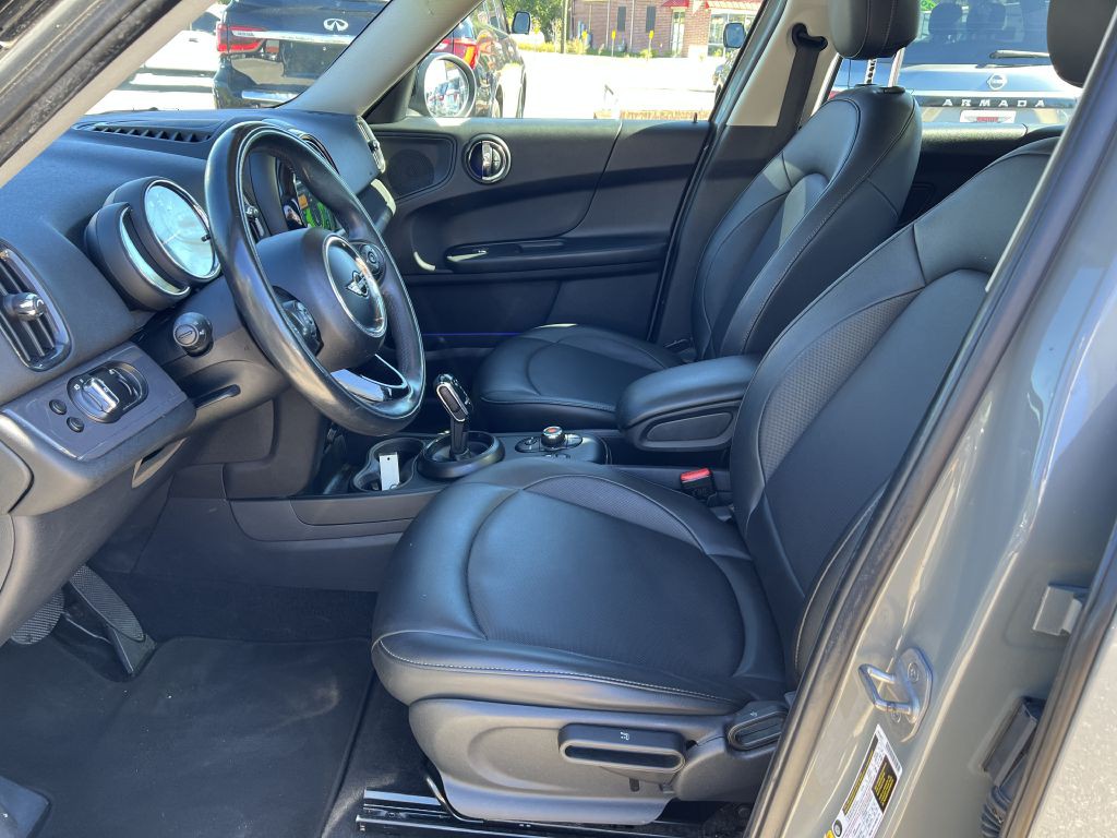 2020 MINI Cooper Image 9