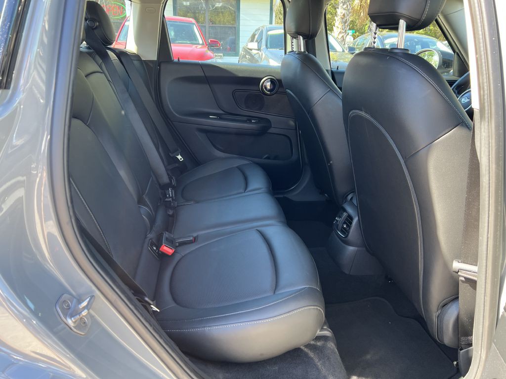 2020 MINI Cooper Image 11