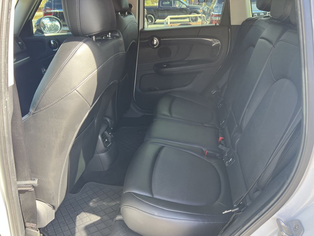 2018 MINI Cooper Image 12